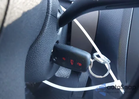 2012 Volkswagen Jetta 2.0L S z USA, uszkodzony, nr VIN 3VW2K7AJ7CM332504